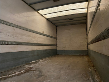 Camión caja cerrada Scania P280: foto 5