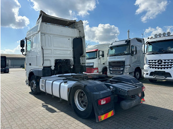 Cabeza tractora DAF XF 460 Spacecab Euro 6: foto 3
