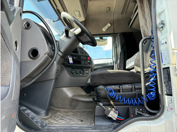 Cabeza tractora DAF XF 460 Spacecab Euro 6: foto 5