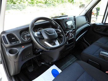 Furgoneta con lona IVECO DAILY 35S18 TARPAULIN 10 PALLETS WEBASTO CRUISE CONTROL LED LIGHTS PNEUMATICS AIR CONDITIONING 180HP: foto 2 Furgoneta con lona IVECO DAILY 35S18 TARPAULIN 10 PALLETS WEBASTO CRUISE CONTROL LED LIGHTS PNEUMATICS AIR CONDITIONING 180HP: foto 2