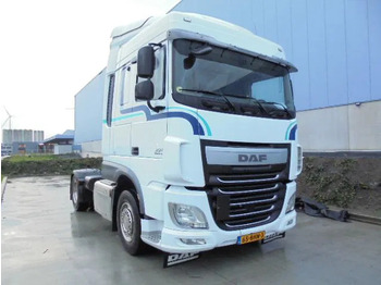 Cabeza tractora DAF XF 440: foto 3