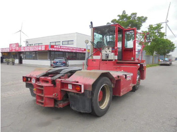 Tractor industrial MOL YM 225/4X2 40 KM/H: foto 5 Tractor industrial MOL YM 225/4X2 40 KM/H: foto 5