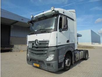 Cabeza tractora MERCEDES-BENZ Actros 1842