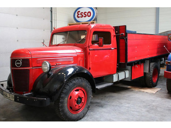 Camión caja abierta VOLVO