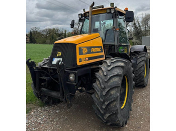Tractor JCB