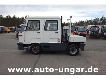 Remolcador de aviones Multicar M26 Champion Flugzeugschlepper Doka GSE Airport Push Back Industrieschlepper: foto 3 Remolcador de aviones Multicar M26 Champion Flugzeugschlepper Doka GSE Airport Push Back Industrieschlepper: foto 3