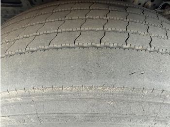 Cabeza tractora Mercedes-Benz Actros 1842LS Kran HMF 2020 bis 18 Meter: foto 3