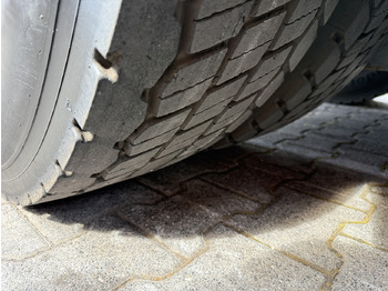 Cabeza tractora Mercedes-Benz Actros 1842LS Kran HMF 2020 bis 18 Meter: foto 2