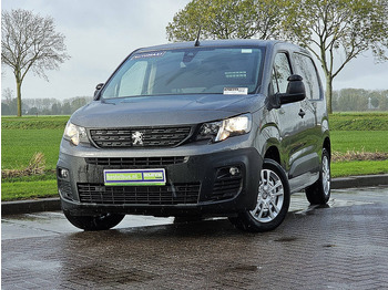 Furgoneta caja cerrada PEUGEOT Partner