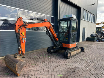 Miniexcavadora HITACHI