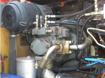 Excavadora de cadenas Liebherr R900C: foto 5