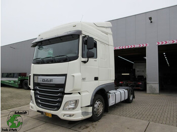 Cabina e interior DAF XF 106