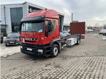 Camión chasis IVECO Stralis