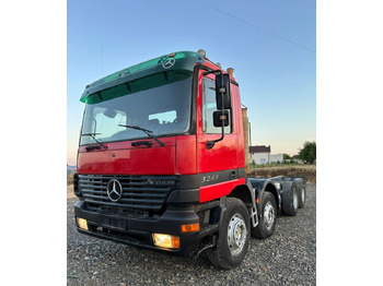 Camión chasis MERCEDES-BENZ Actros 3243