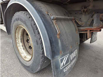 Camión lona Mercedes-Benz Axor 1829 - full steel/lames: foto 4