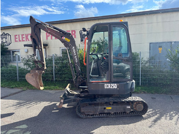 Miniexcavadora VOLVO ECR25D