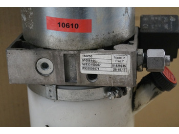 Bomba hidráulica para Equipo de manutención Jungheinrich 51006444 | Lifting motor with tank 24V 2,2KW 120A 2600 min-1 ISKRA: foto 2 Bomba hidráulica para Equipo de manutención Jungheinrich 51006444 | Lifting motor with tank 24V 2,2KW 120A 2600 min-1 ISKRA: foto 2