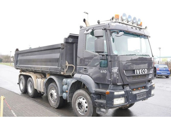 Camión volquete IVECO Trakker
