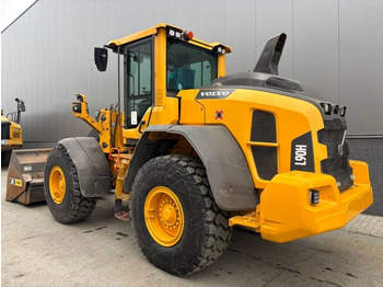 Cargadora de ruedas Volvo L 90 H (High tip + New tires): foto 3