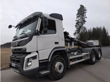 Camión portacontenedor de cadenas VOLVO FMX 370