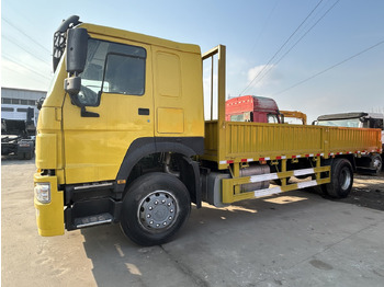 Leasing de 4X2 HOWO 336HP/371HP/375HP/420HP 4X2 HOWO 336HP/371HP/375HP/420HP: foto 2 Leasing de 4X2 HOWO 336HP/371HP/375HP/420HP 4X2 HOWO 336HP/371HP/375HP/420HP: foto 2