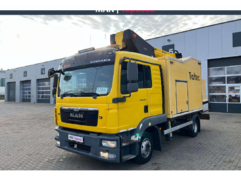 Camión grúa MAN