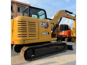 Excavadora CATERPILLAR 305.5E2