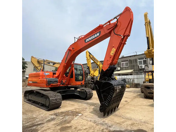 Excavadora DOOSAN DX225