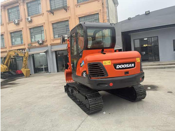Leasing de  Top Grade in Stock Doosan DX60 Used 6 Ton Hydraulic Crawler Excavator Digger High Quality Factory Price Used 6 Ton Top Grade in Stock Doosan DX60 Used 6 Ton Hydraulic Crawler Excavator Digger High Quality Factory Price Used 6 Ton: foto 3