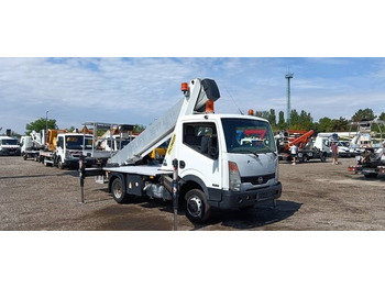 Camión con plataforma elevadora PALFINGER