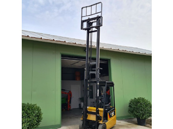 Carretilla elevadora Caterpillar 15: foto 2 Carretilla elevadora Caterpillar 15: foto 2