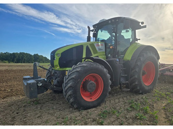 Tractor Claas Axion 940 Cmatic: foto 4