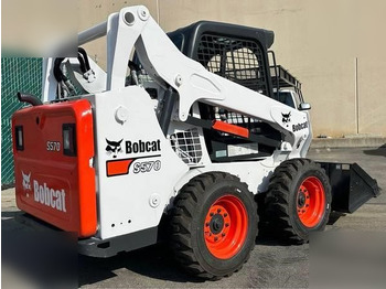 Minicargadora BOBCAT S590