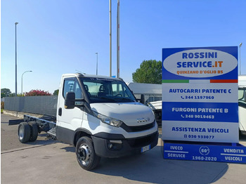 Camión chasis IVECO Daily