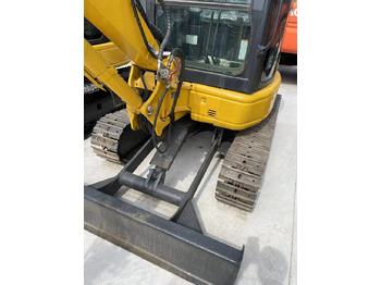 Miniexcavadora KOMATSU PC30