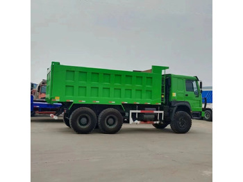 Camión volquete SINOTRUK HOWO