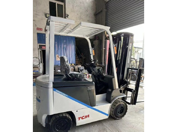 Carretilla elevadora eléctrica TCM FD25-7: foto 5