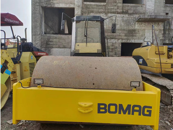 Leasing de BOMAG BW 217D BOMAG BW 217D: foto 3