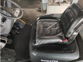 Leasing de KOMATSU FD30 KOMATSU FD30: foto 3