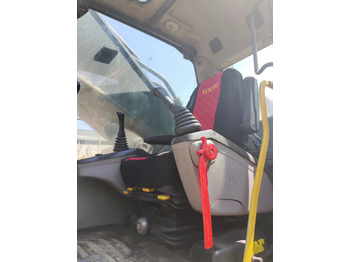 Excavadora de cadenas VOLVO EC480DL: foto 5