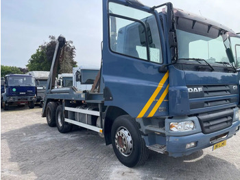 Camión portacontenedor de cadenas DAF CF 75 360