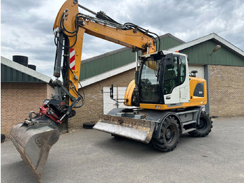 Excavadora de ruedas LIEBHERR A 914