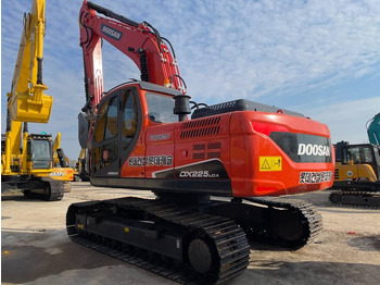 Excavadora de cadenas DOOSAN DX225LCA