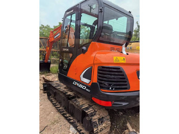 Excavadora de cadenas nuevo Doosan DX 60: foto 5