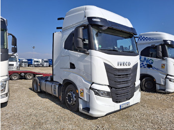 Cabeza tractora IVECO