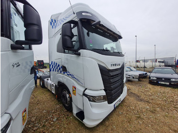 Cabeza tractora IVECO