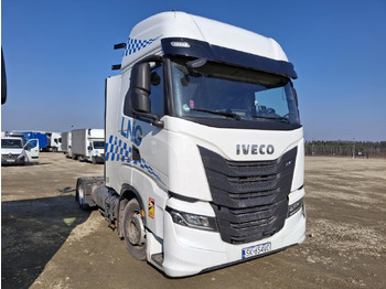 Cabeza tractora IVECO