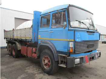 Camión volquete Iveco Turbostar 190-30 , Manual , V8 , 3 way tipper , Spring suspension , 6x2: foto 4
