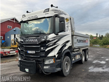 Camión volquete SCANIA R 580