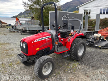Tractor 2021 Massey Ferguson 1520 Kompaktraktor 4WD. Beitepusser og Tilhenger: foto 2
